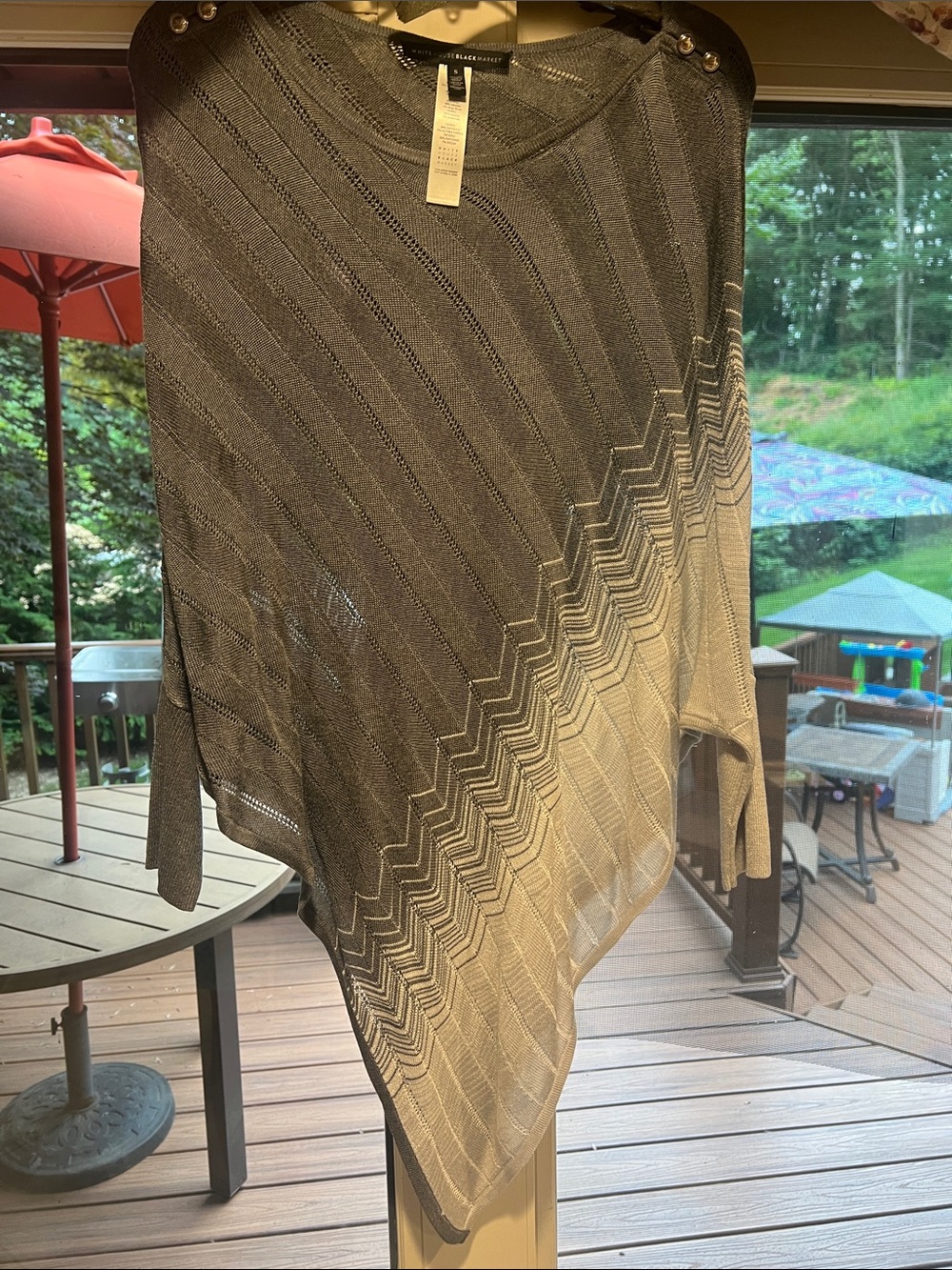 NWOT White House Black Market Gray Ombre Knit Poncho. Size Small